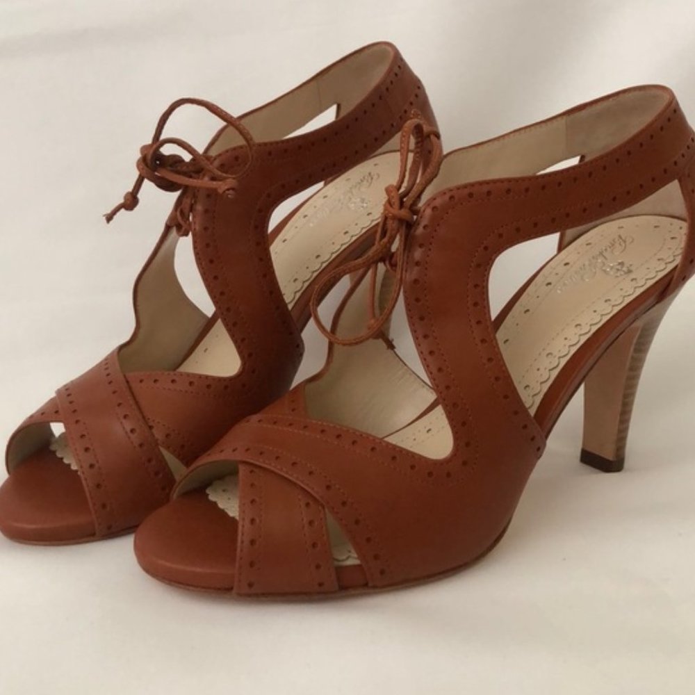 Summer heels - leather - Brooks Brothers classic